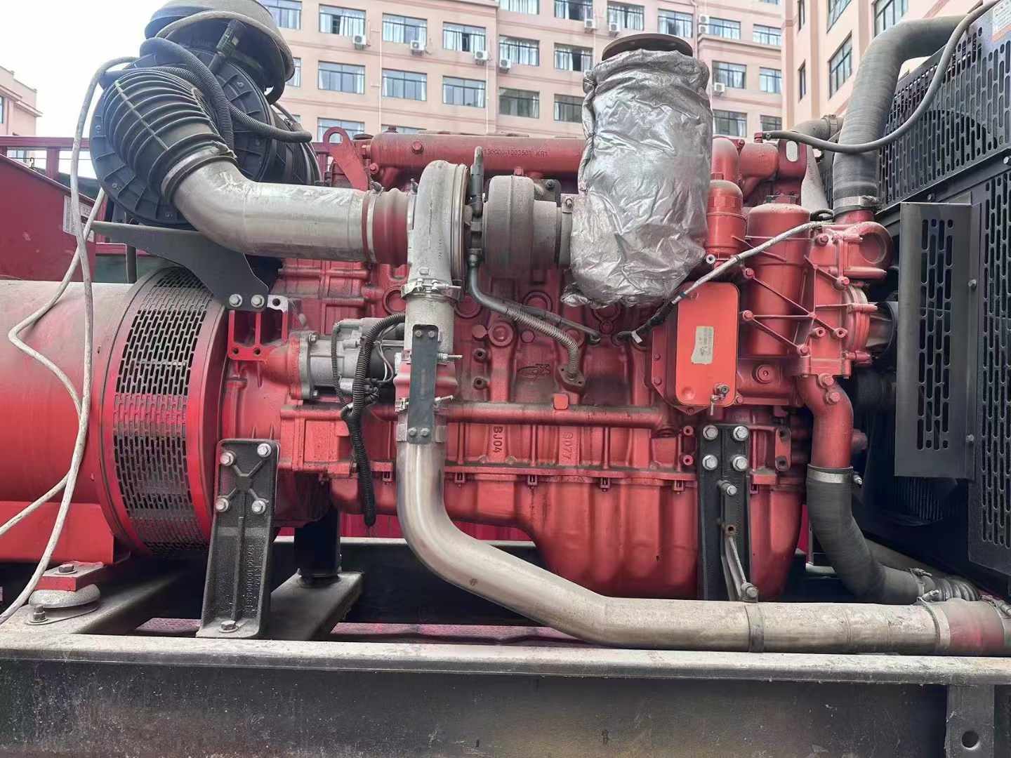蒋湖农场如何选择适合 600kW 柴油发电机组的过载保护器？